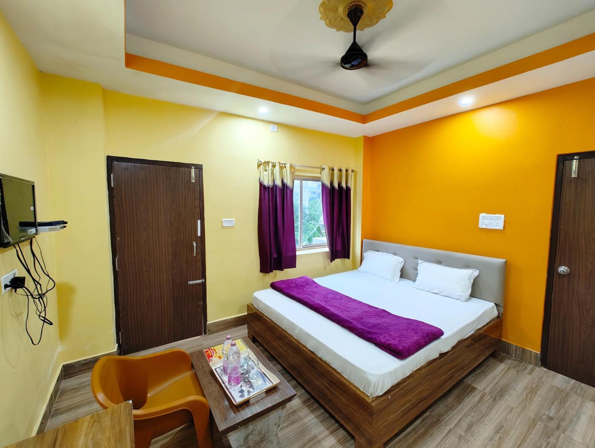 Goroomgo Sahoo Palace Puri - Prime Location Near Sea Beach - Excellent Service With Parking Facilities Exterior photo