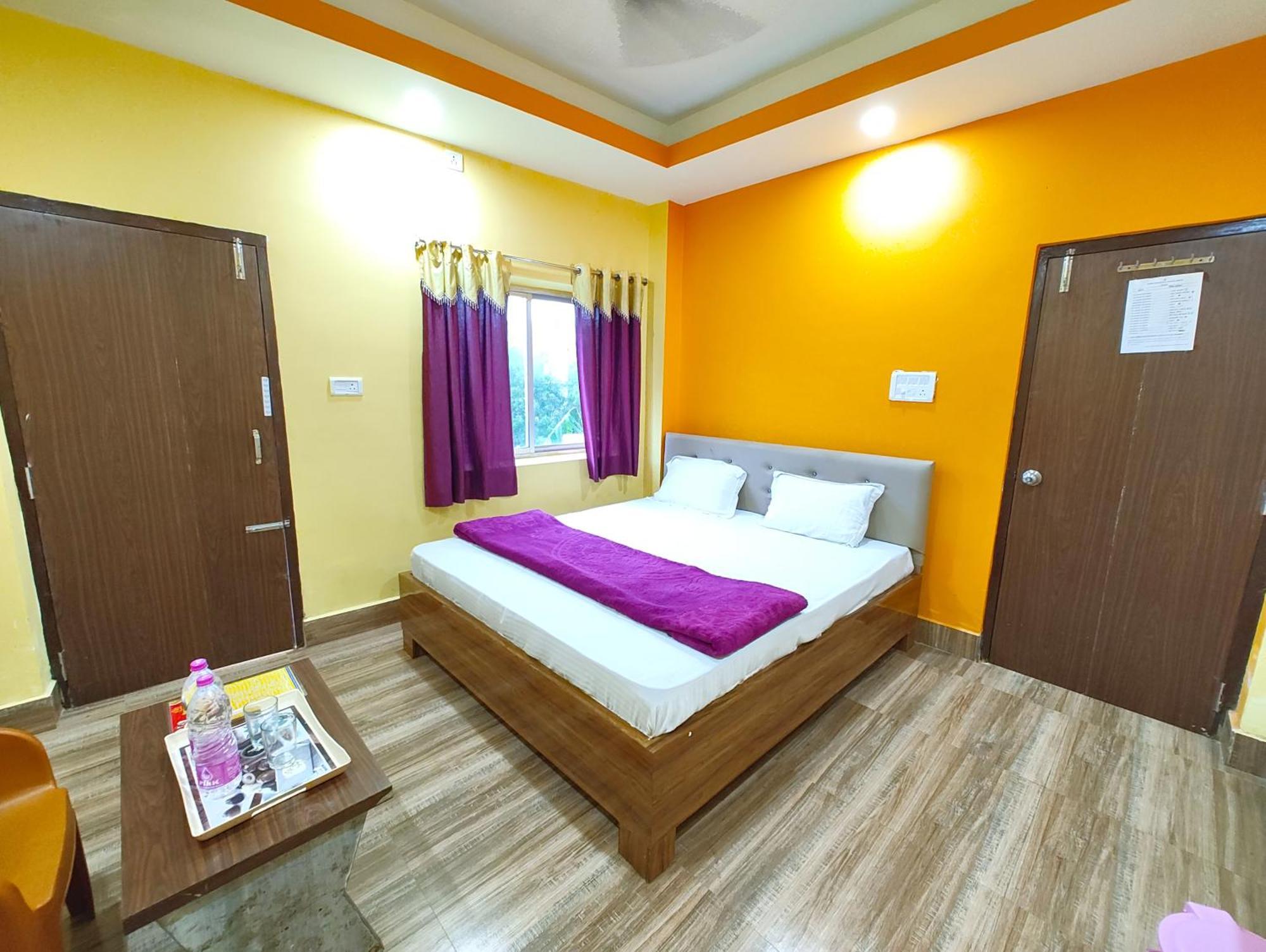 Goroomgo Sahoo Palace Puri - Prime Location Near Sea Beach - Excellent Service With Parking Facilities Exterior photo